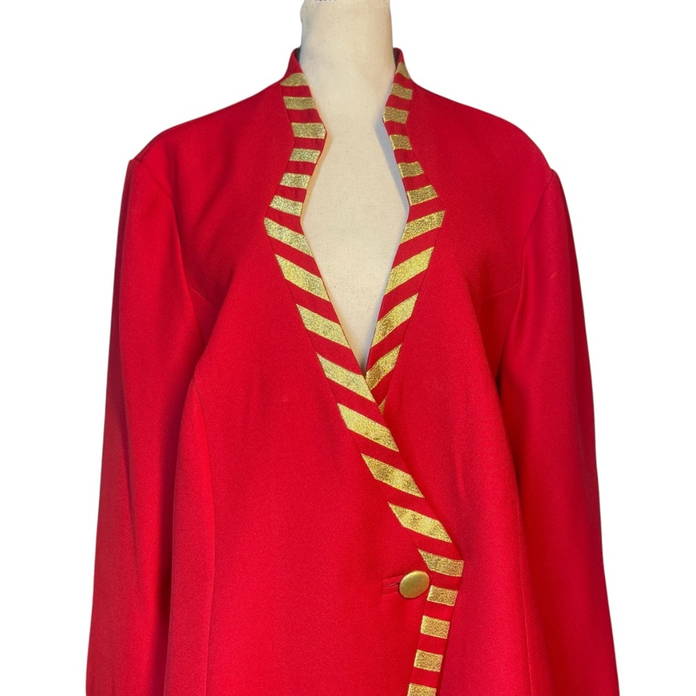 Studio B. Plus Size Blazer - Picture 5 of 6